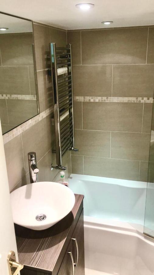 Large 2 Beds Flat Overlooking Clapham Common Park Londres Extérieur photo