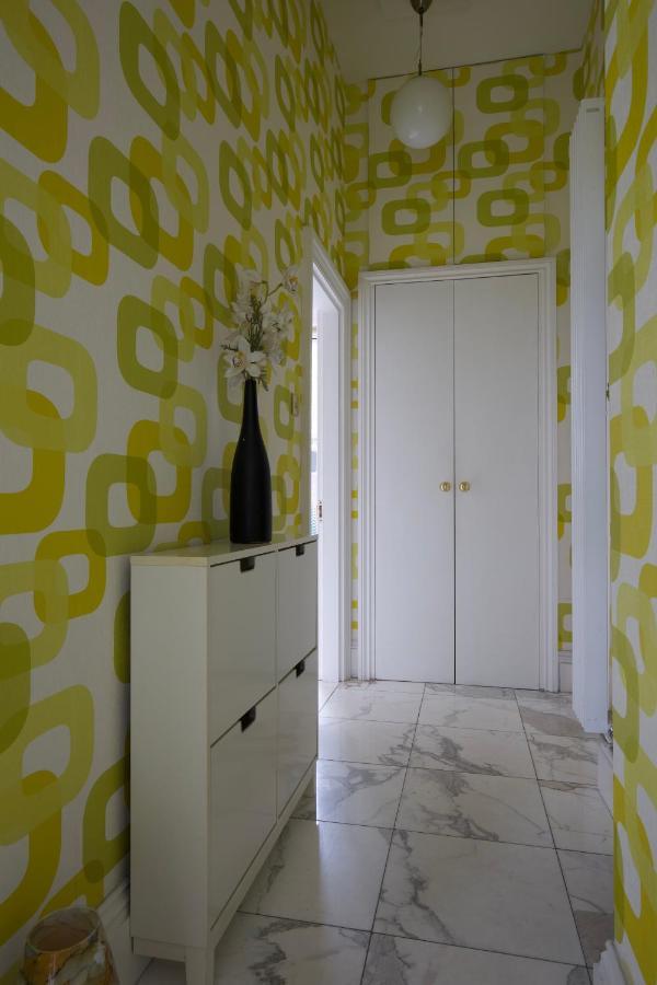 Large 2 Beds Flat Overlooking Clapham Common Park Londres Extérieur photo