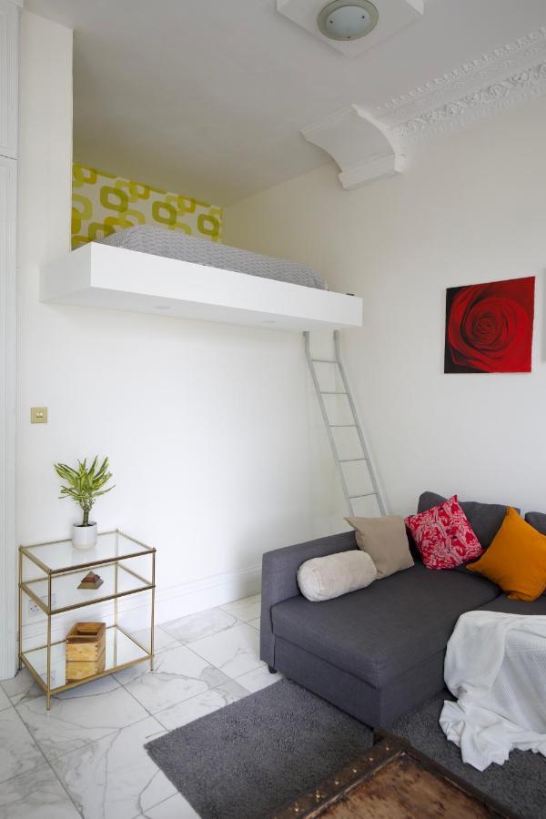 Large 2 Beds Flat Overlooking Clapham Common Park Londres Extérieur photo